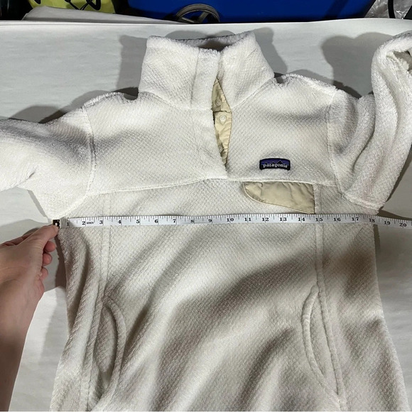 PATAGONIA ~ Women’s White Cream Retool Snap Pullover Polartec Fleece Sweater - Picture 11 of 12